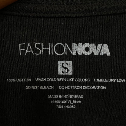 Fashion Nova Keepin' It Fresh Graphic T-Shirt Small