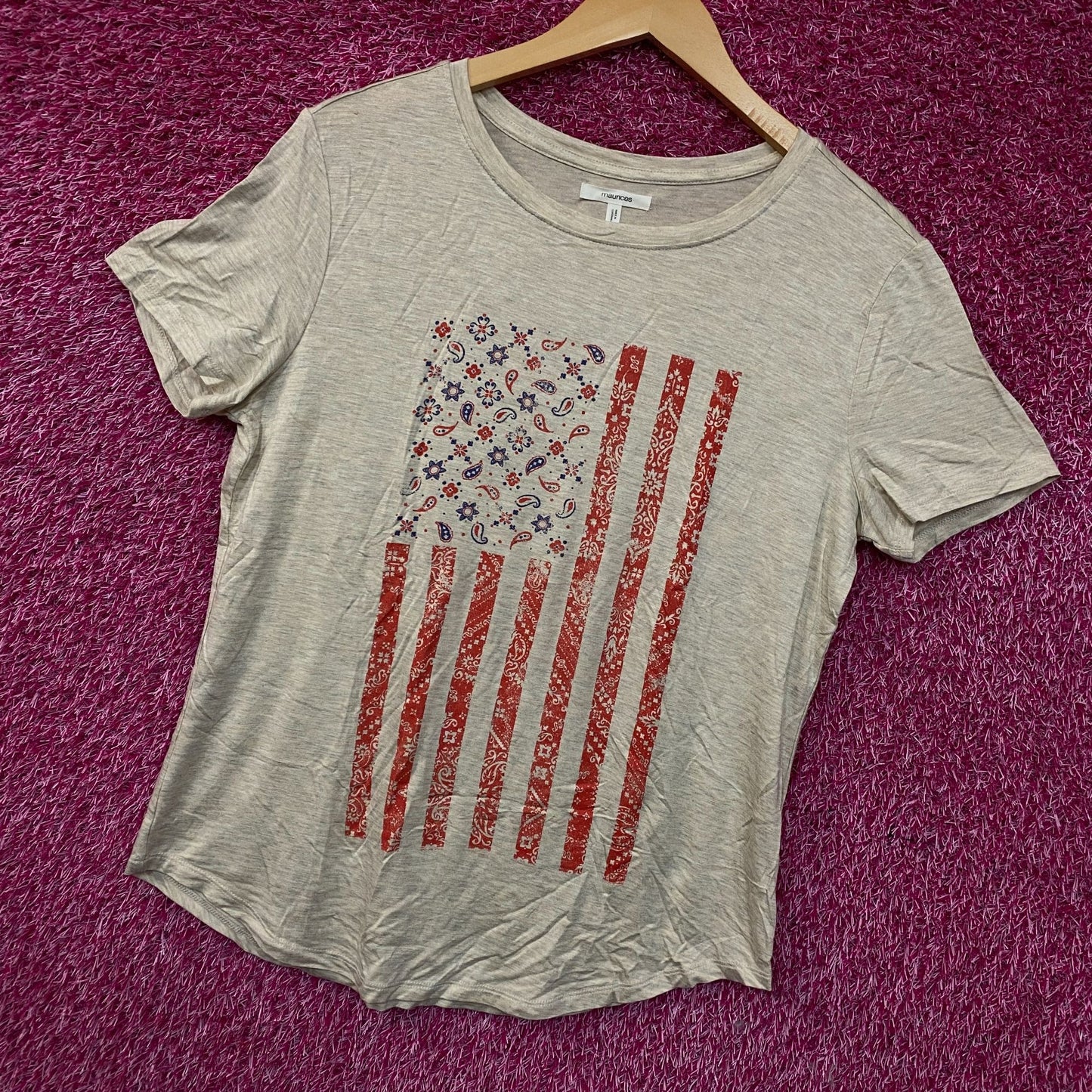 Maurices Printed American Flag Women's Graphic Tissue T-Shirt Medium