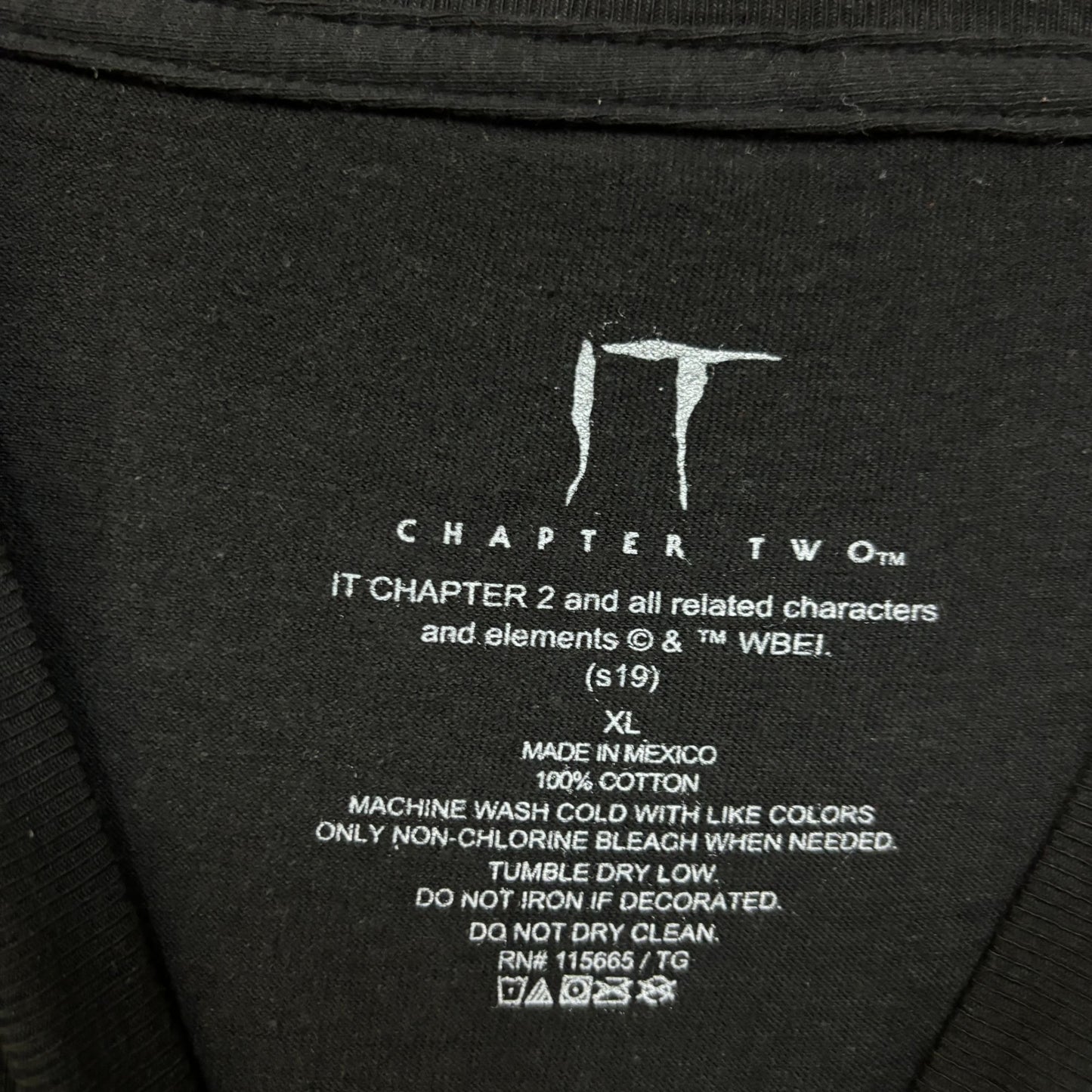 Pennywise The Clown It Chapter 2 Horror Tshirt size XL