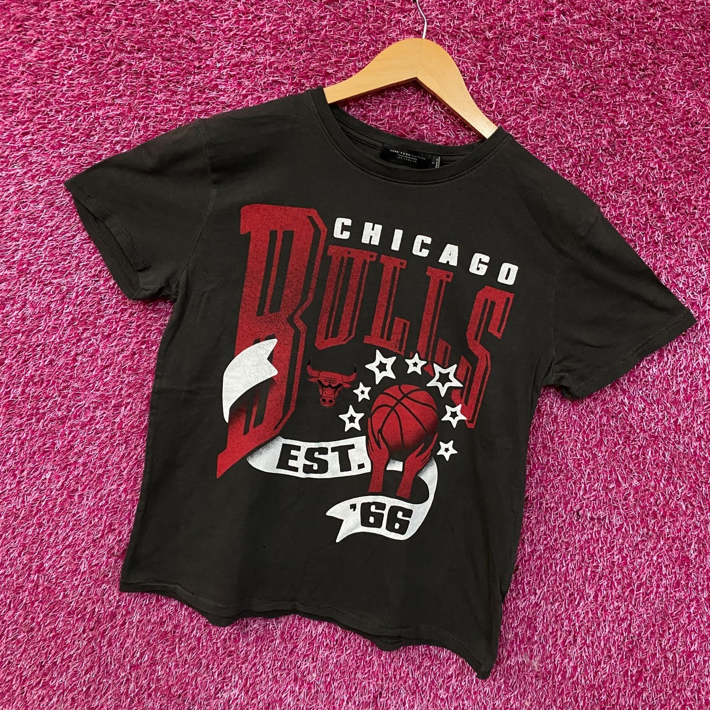 Junk Food NBA Chicago Bulls EST. '66 Women's Graphic T-Shirt Small