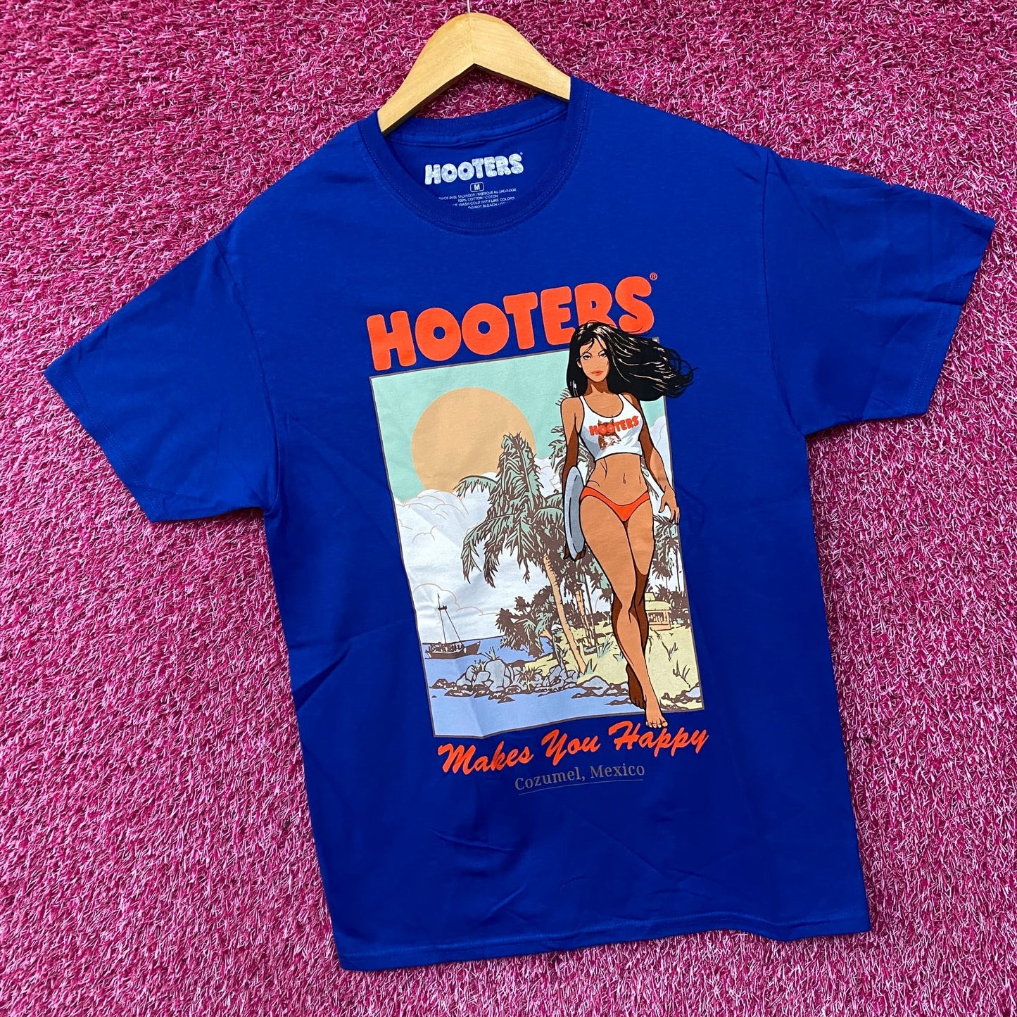 Hooters Makes You Happy Cozumel Mexico Beach Babe Sports Bar Promo T-Shirt Medium