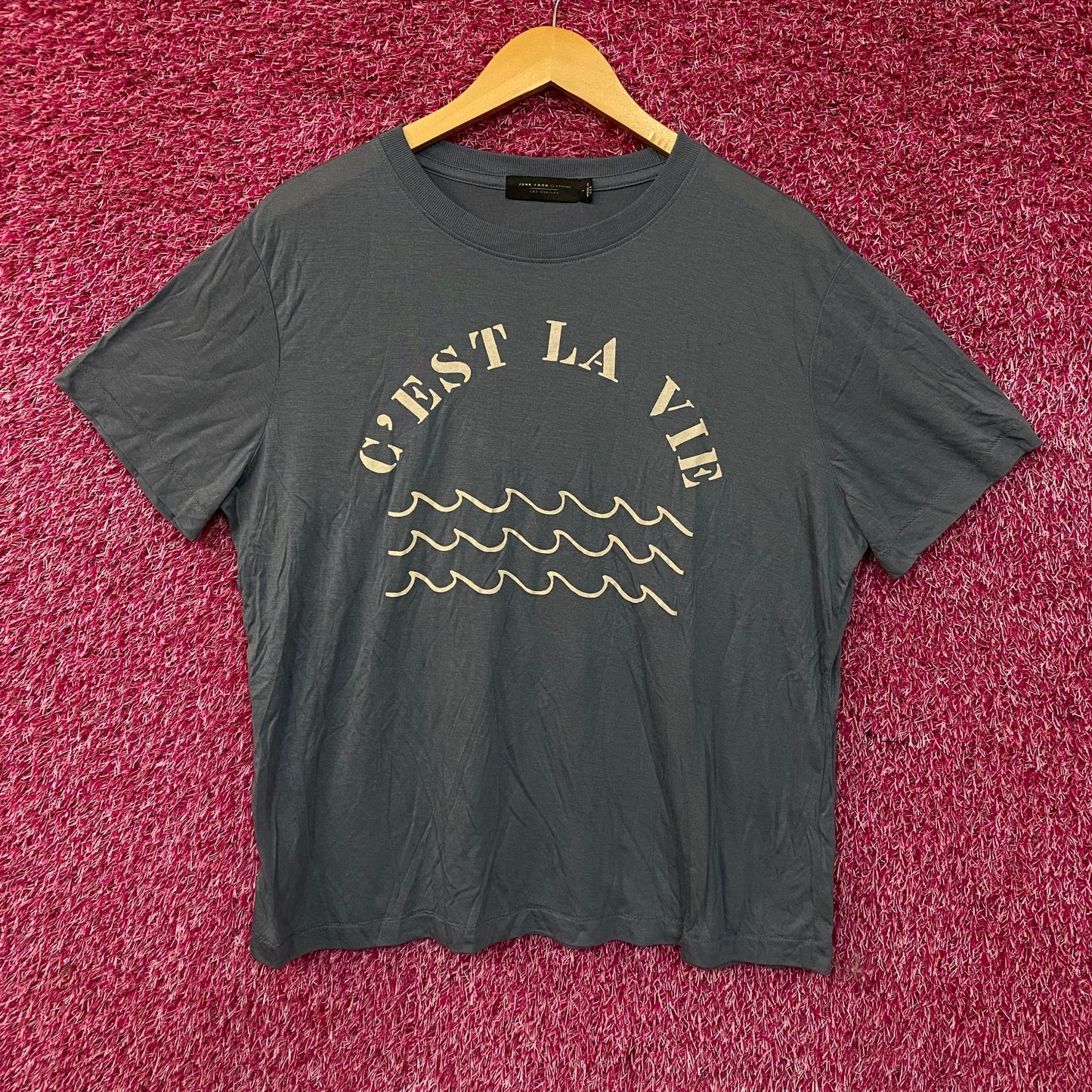Junk Food Clothing C'est La Vie Vintage Tissue Women's Tee Large