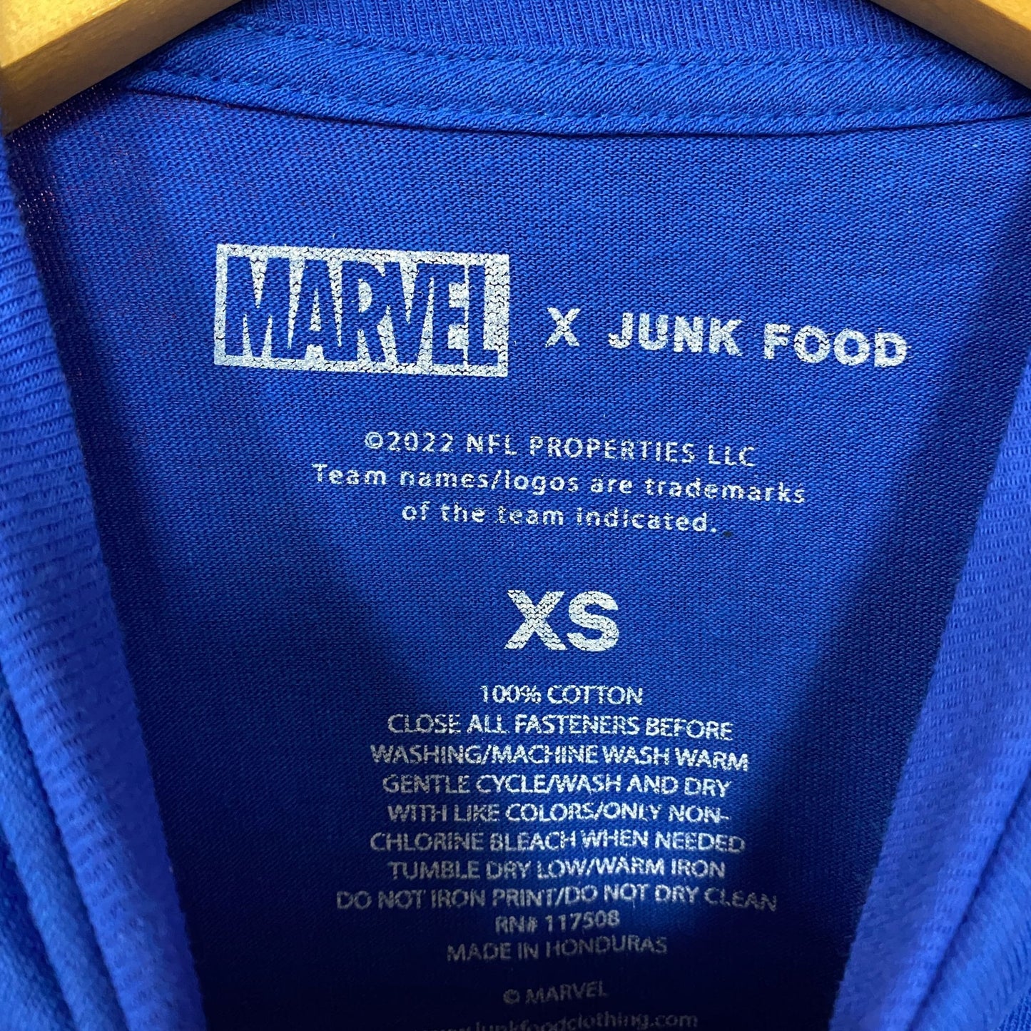 Junk Food X Marvel The Avengers Lineup Indianapolis Colts T-Shirt XS