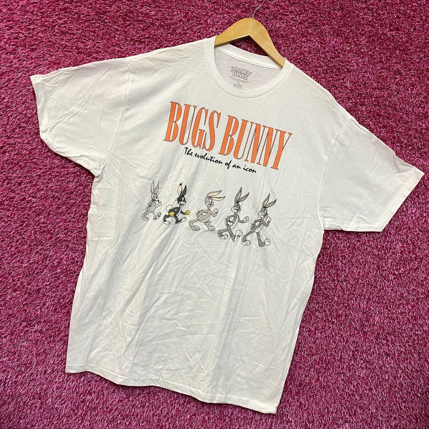 Looney Tunes Bugs Bunny Evolution of an Icon Tshirt size Extra Large