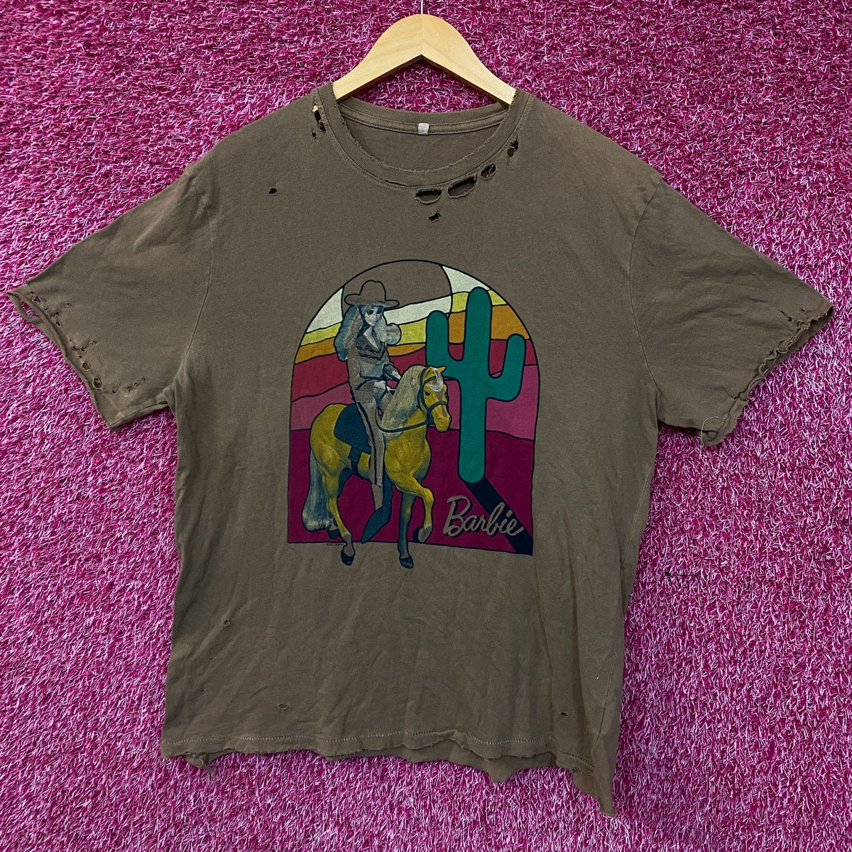 Junk Food Clothing Women's Sunset Barbie Western Vintage Style Tee Large