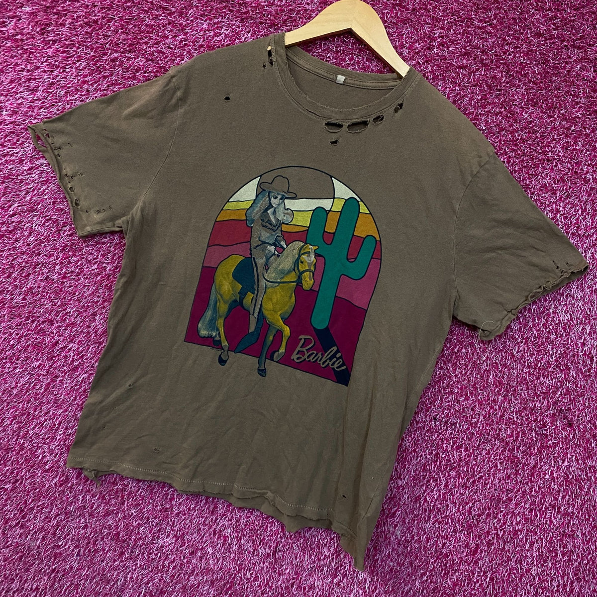 Junk Food Clothing Women's Sunset Barbie Western Vintage Style Tee Large