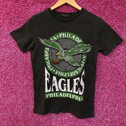 Junk Food Philadelphia Eagles Crest Tshirt size XS