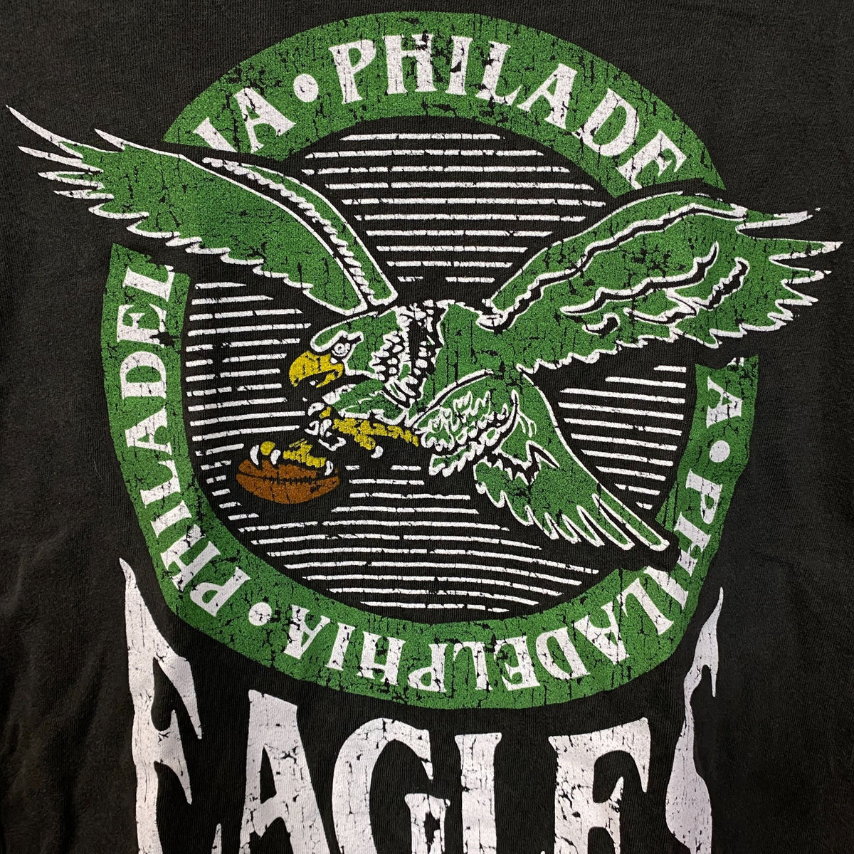 Junk Food Philadelphia Eagles Crest Tshirt size XS