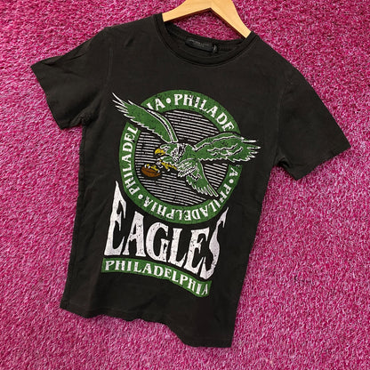 Junk Food Philadelphia Eagles Crest Tshirt size XS