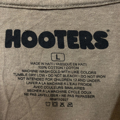Hooters Hunting for Hooters Vintage Style T-shirt Large