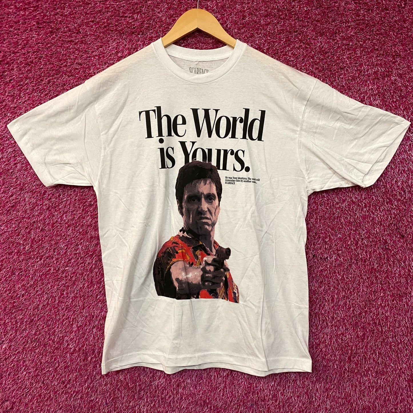 Scarface "The World Is Yours" Movie Graphic T-Shirt Large