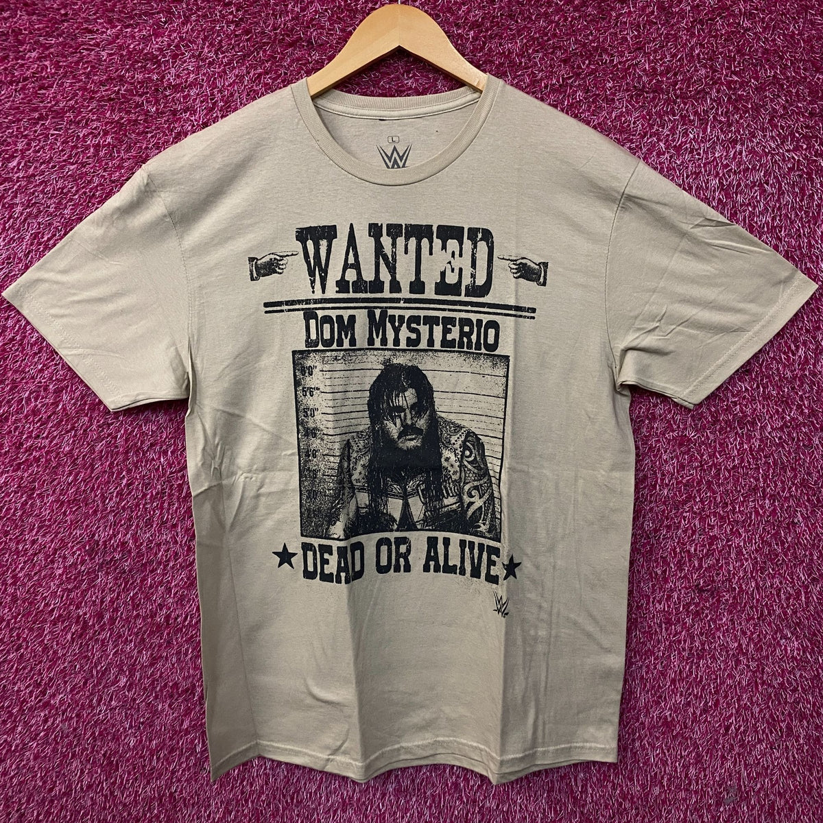 WWE Ripple Junction Dominik Mysterio "Wanted" Poster Graphic T-Shirt Large