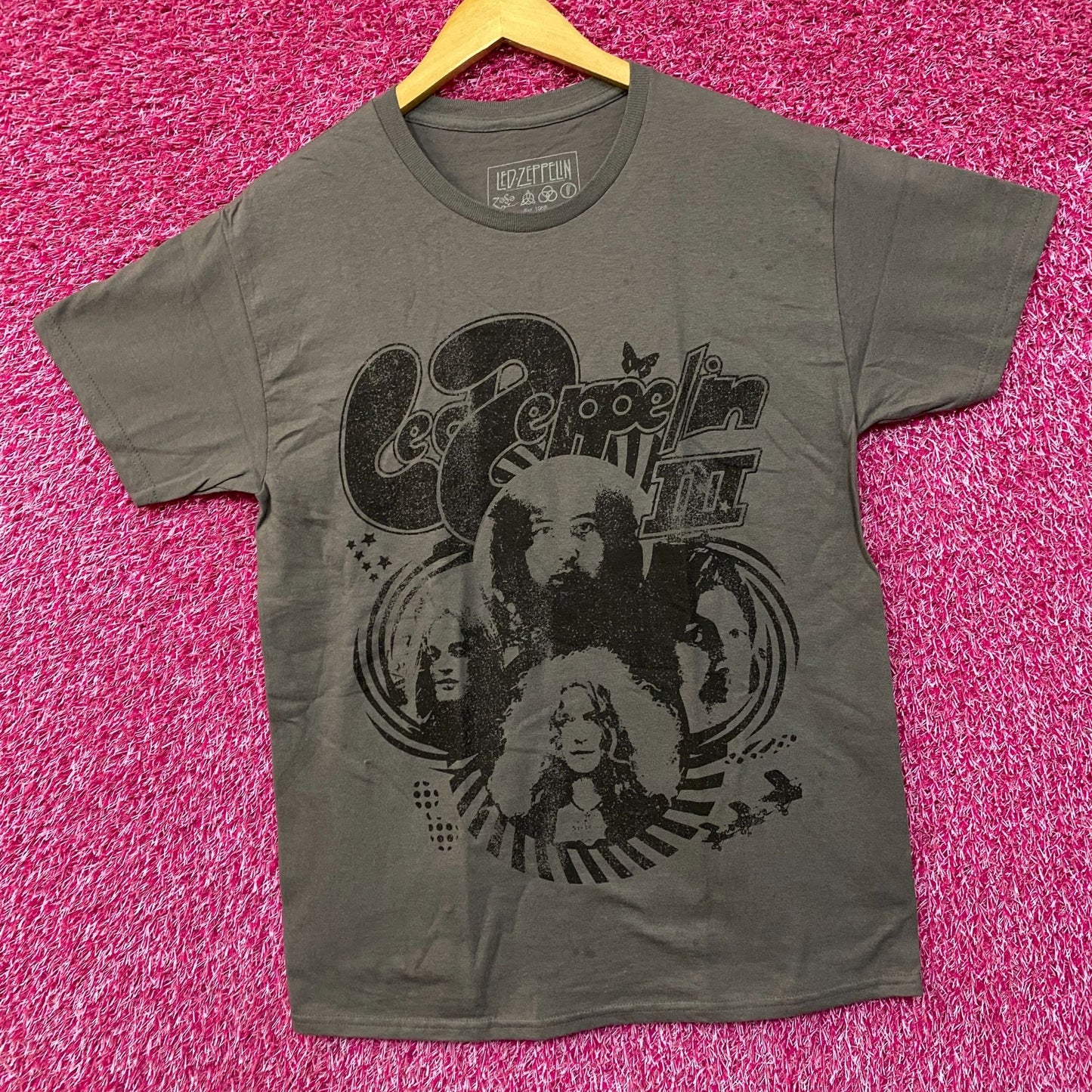 Led Zeppelin III Album Heavy Metal Rock Band T-shirt Large