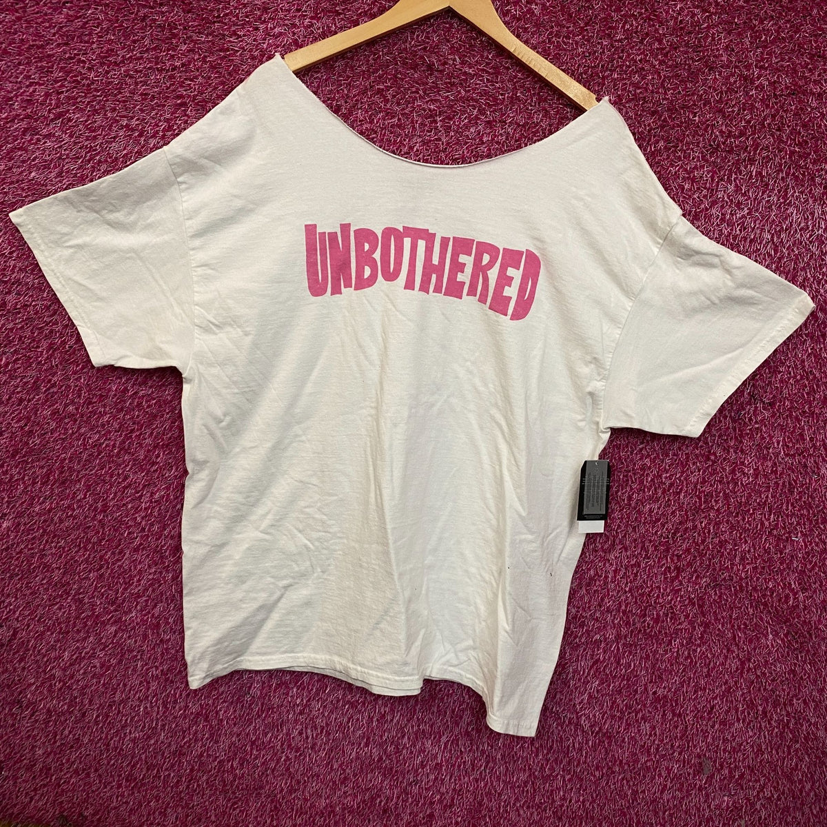 Unbothered Queen Off Shoulder Women's Tshirt Size XL