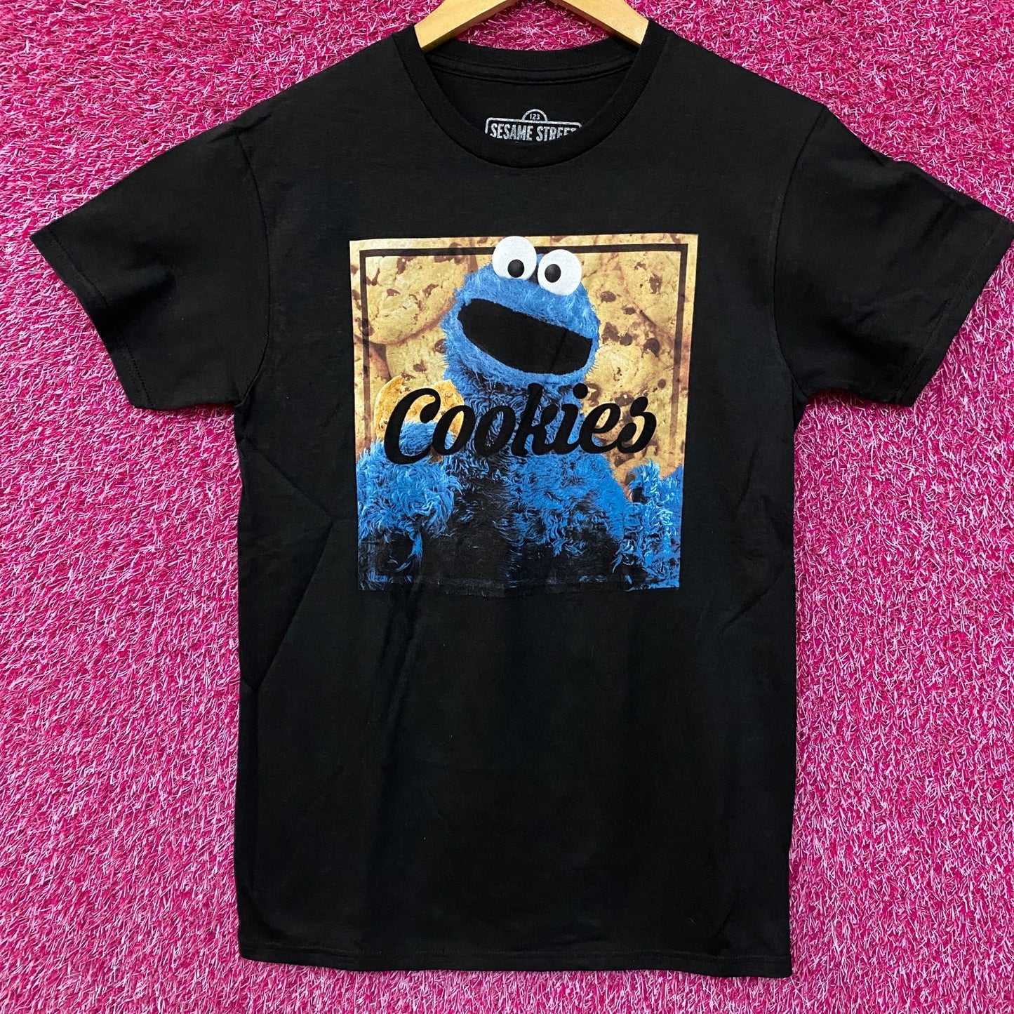 Sesame Street Cookie Lover Portrait Graphic T-Shirt Small