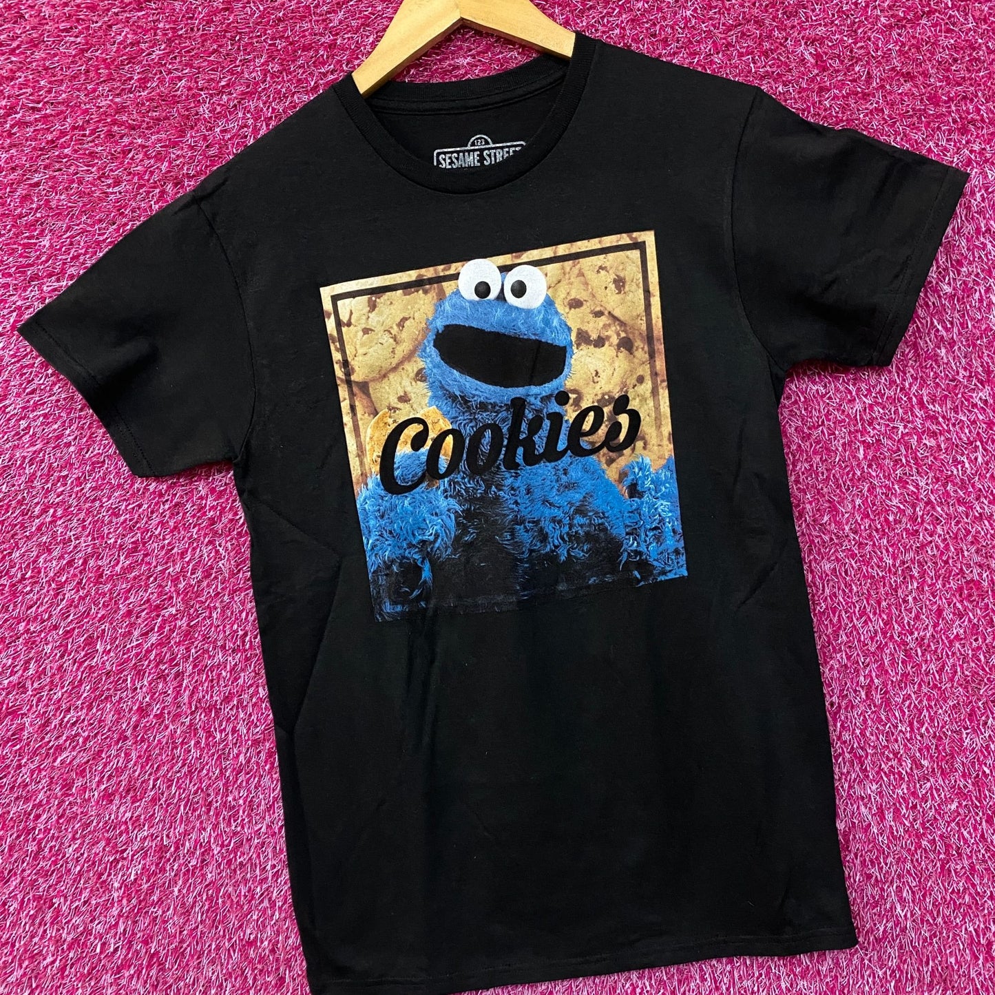 Sesame Street Cookie Lover Portrait Graphic T-Shirt Small