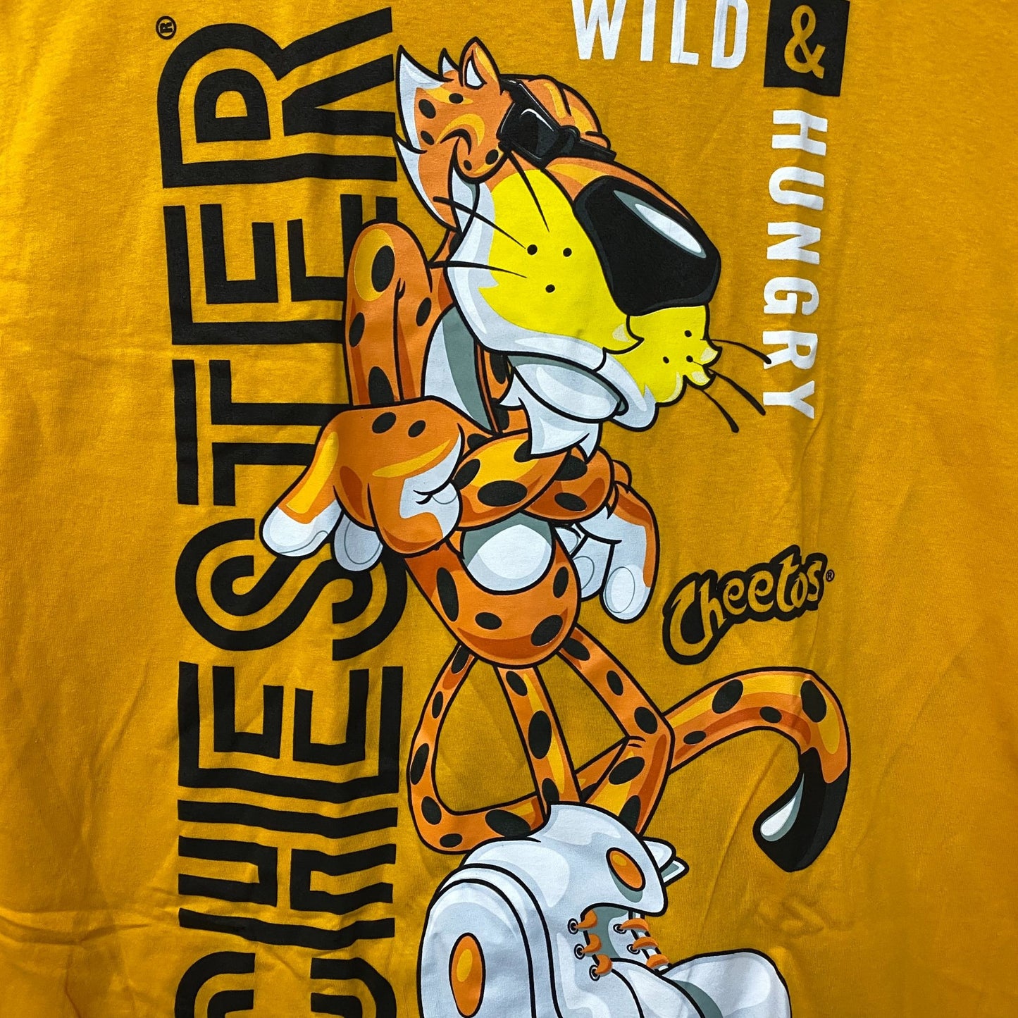 Cheetos "Wild & Hungry" Chester Cheetah Graphic T-Shirt Large