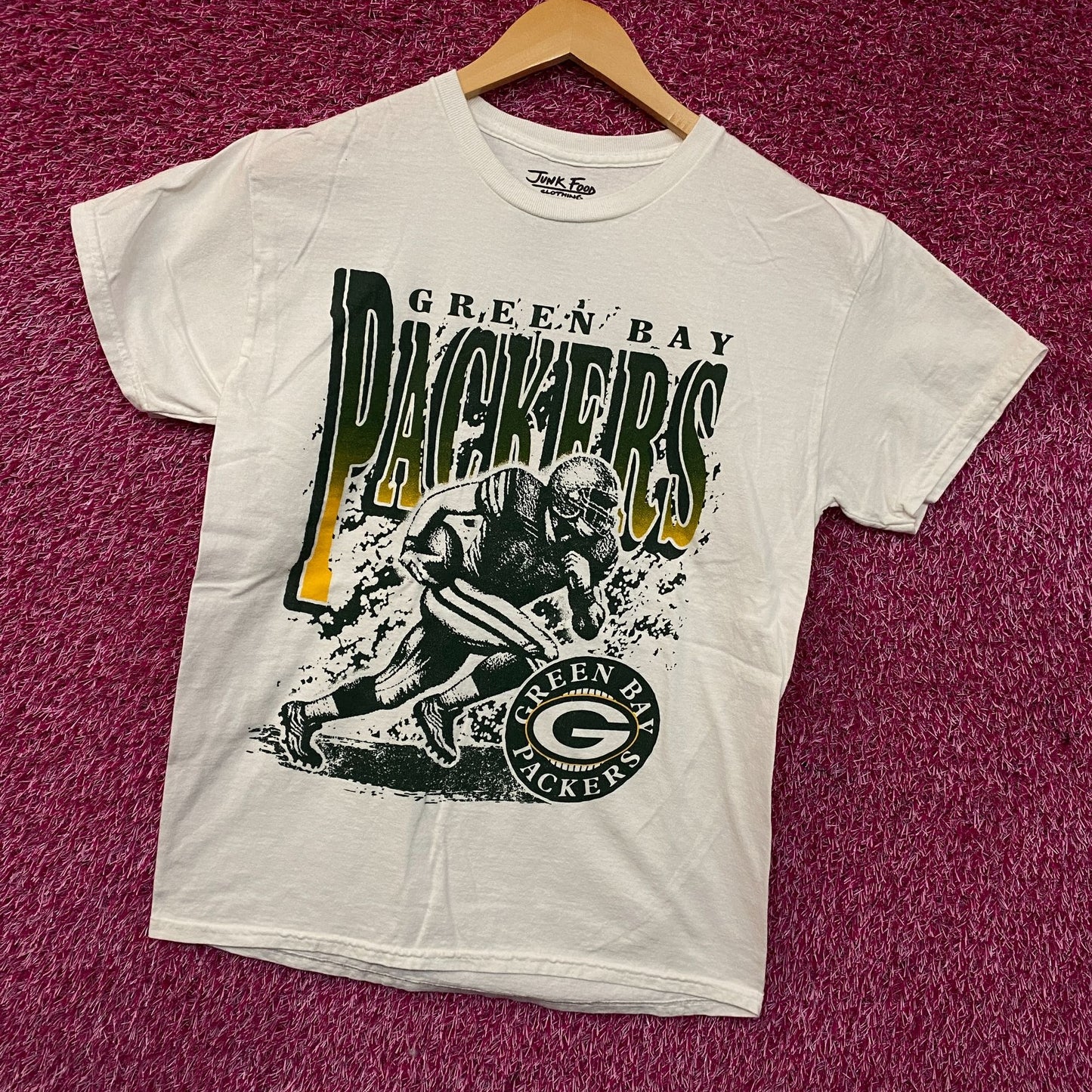 Junk Food Clothing NFL Green Bay Packers Rushing Flea Market T-Shirt Small