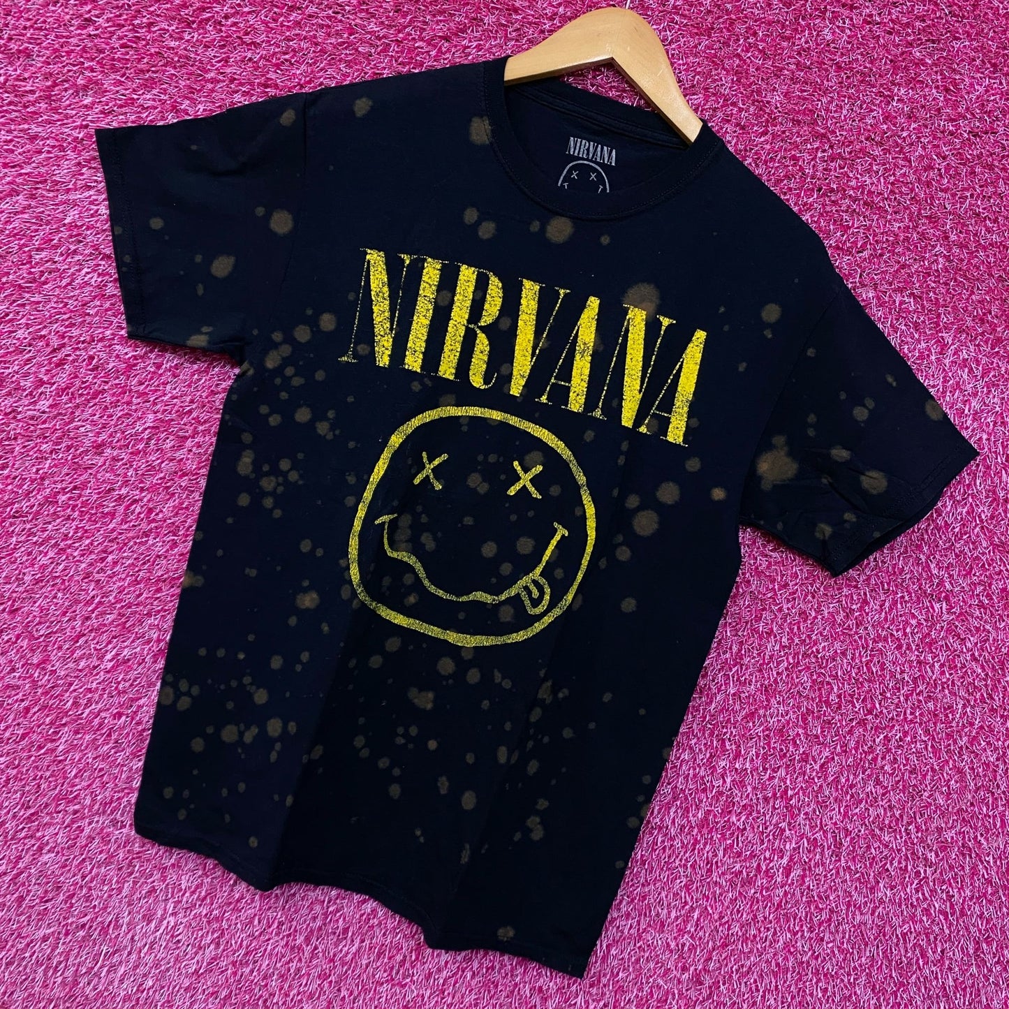 Nirvana Nevermind Bleach Dye Grunge Rock Tshirt size Medium