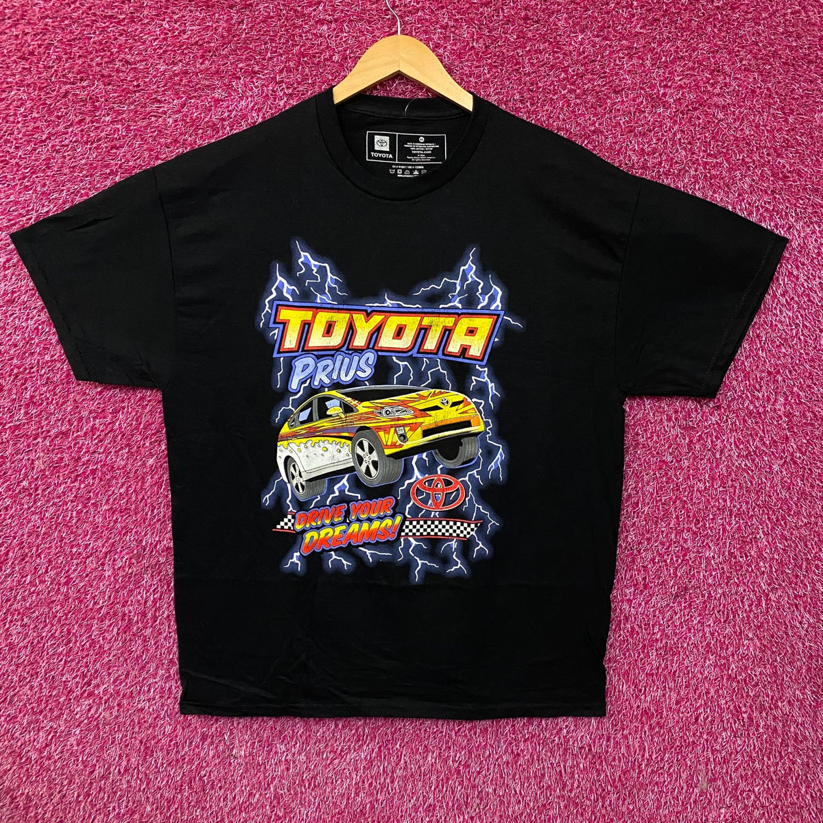 Toyota Prius "Drive Your Dreams" Graphic Tee XL