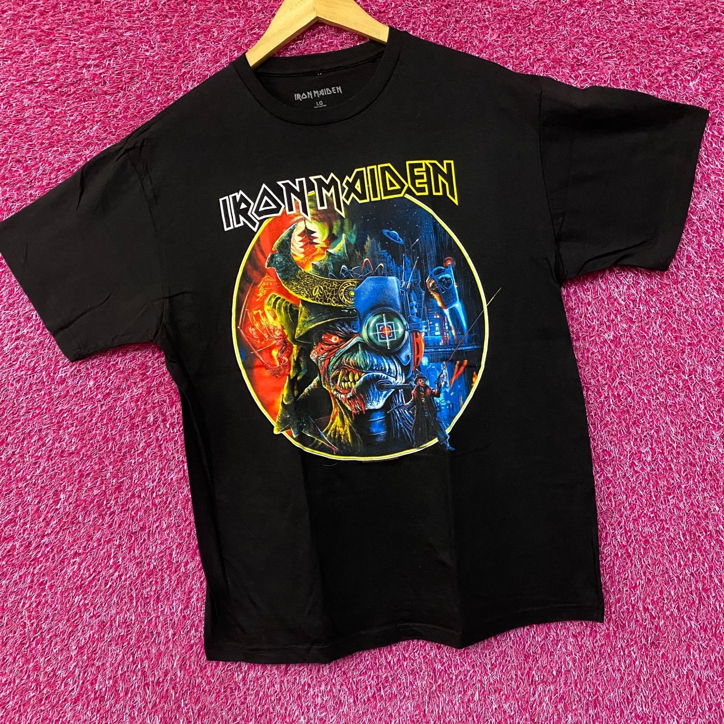 Iron Maiden The Future Past Tour '23 Circle Art T-Shirt Large