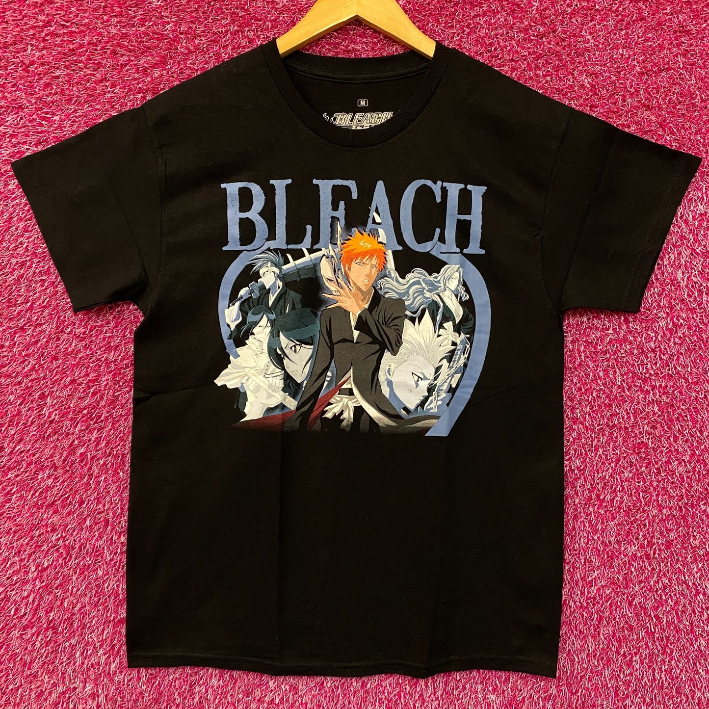Bleach Ichigo Kurosaki Bankai and Hollow Mask Anime Graphic Design T-Shirt M