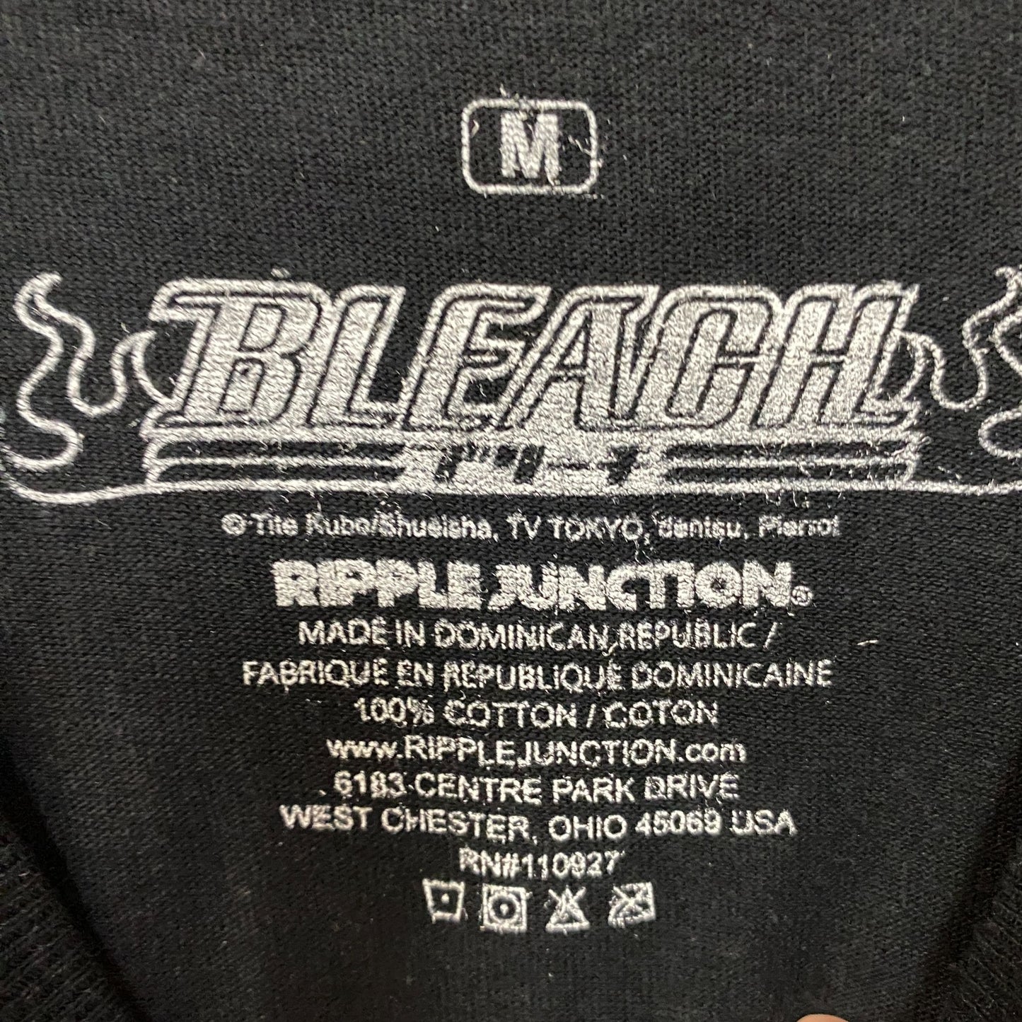 Bleach Ichigo Kurosaki Bankai and Hollow Mask Anime Graphic Design T-Shirt M