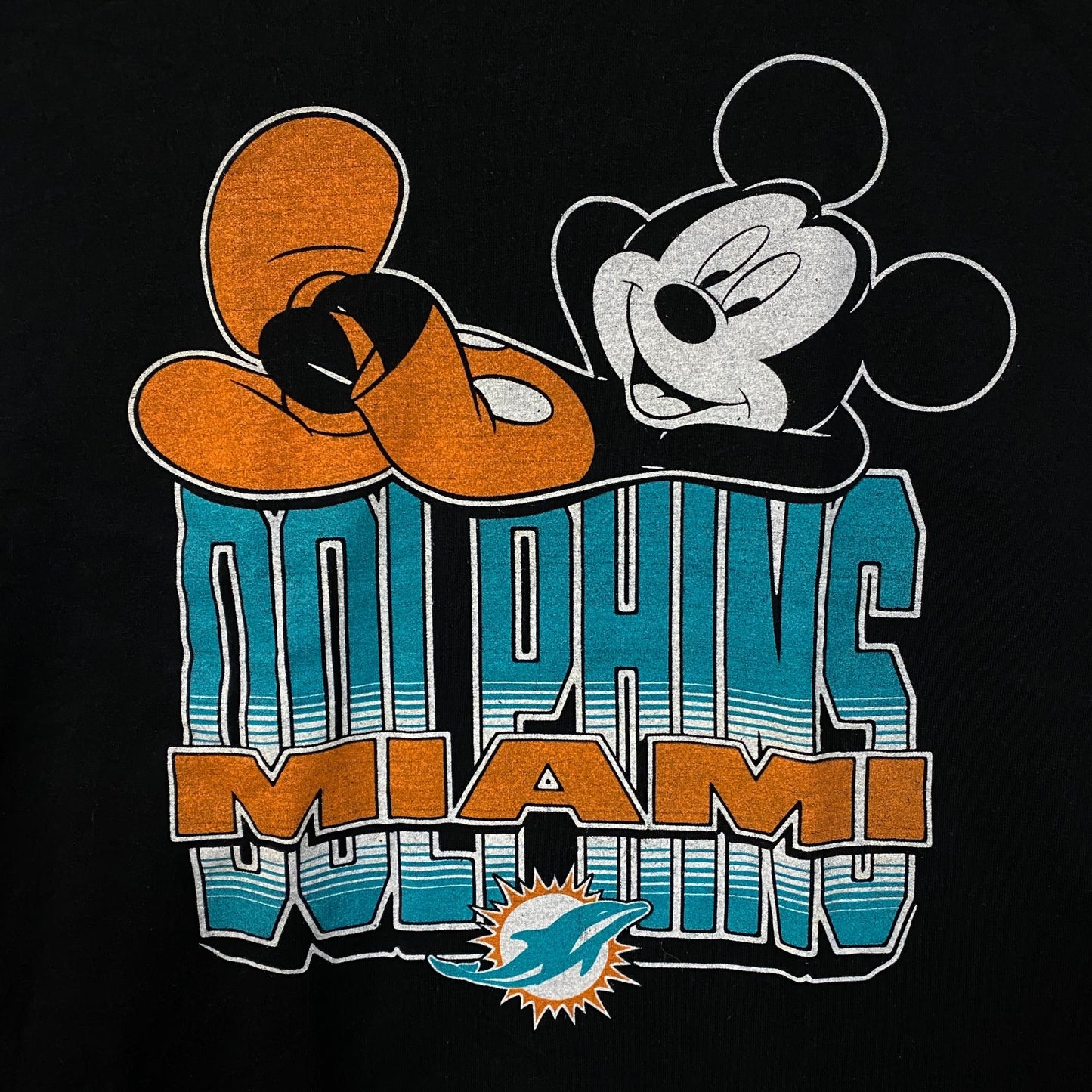Disney x Junk Food NFL Miami Dolphins Mickey Mouse Kick Back T-Shirt Medium