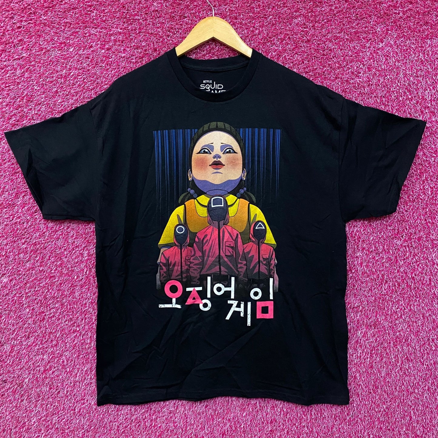 Netflic Squid Games - Red Light, Green Light Doll - Young-hee T-Shirt XL