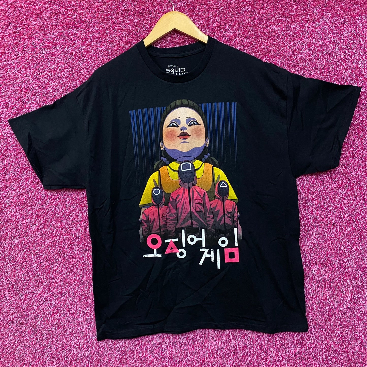 Netflic Squid Games - Red Light, Green Light Doll - Young-hee T-Shirt XL