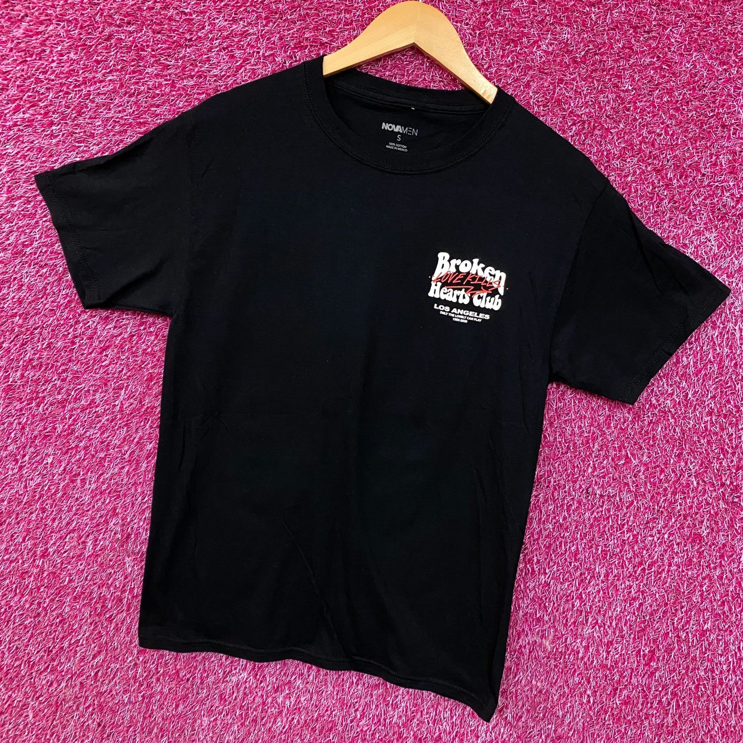 Fashion Nova Broken Hearts Club Graphic Tee Small