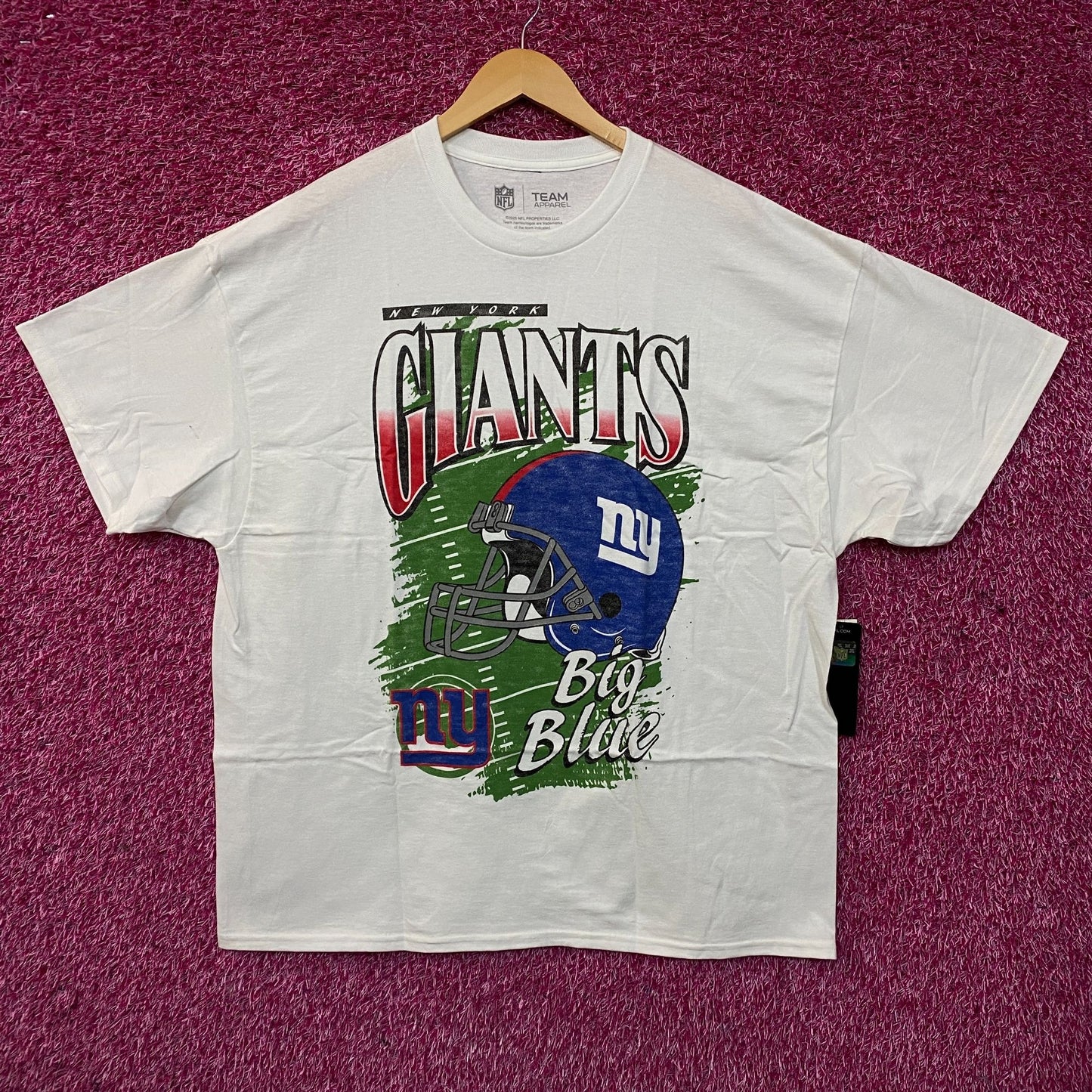 Team Apparel New York Giants Vintage-Style Helmet Logo Graphic T-Shirt XL