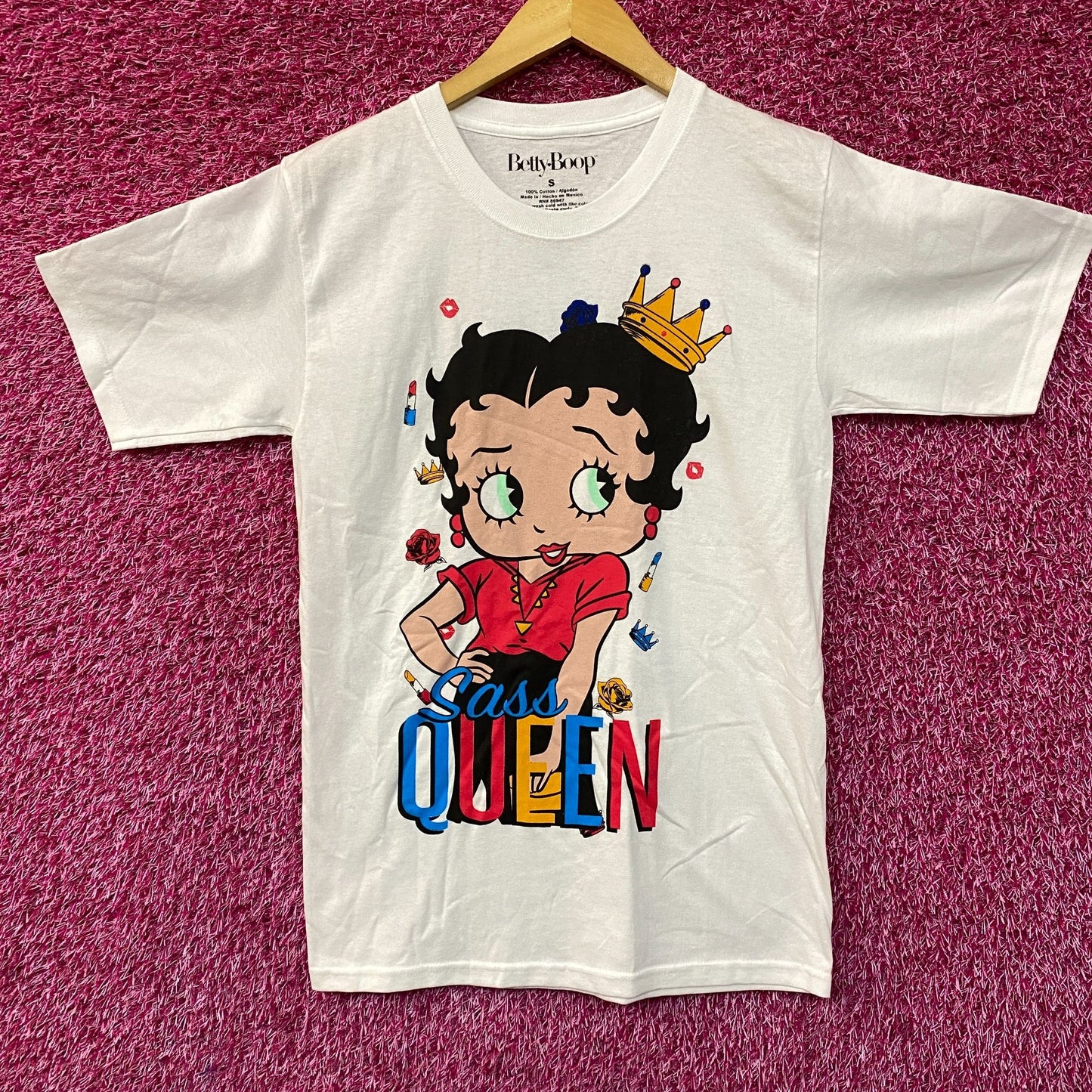 Betty Boop Sass Queen Graphic Design Cute T-Shirt Small