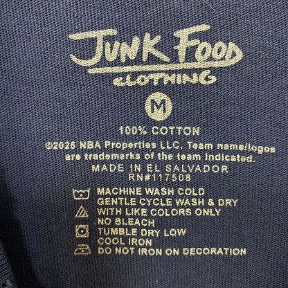 Junk Food Clothing New York Knicks Crest Vintage T-Shirt Medium