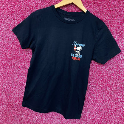 Peanuts Snoopy Ice Cream Parlor Graphic Tee Medium
