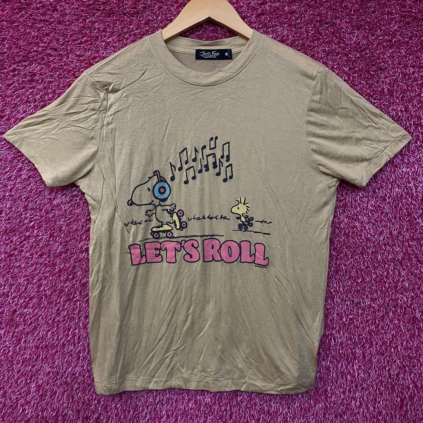 Junk Food Clothing Peanuts Snoopy & Woodstock Let's Roll Women's Tissue Tee Small