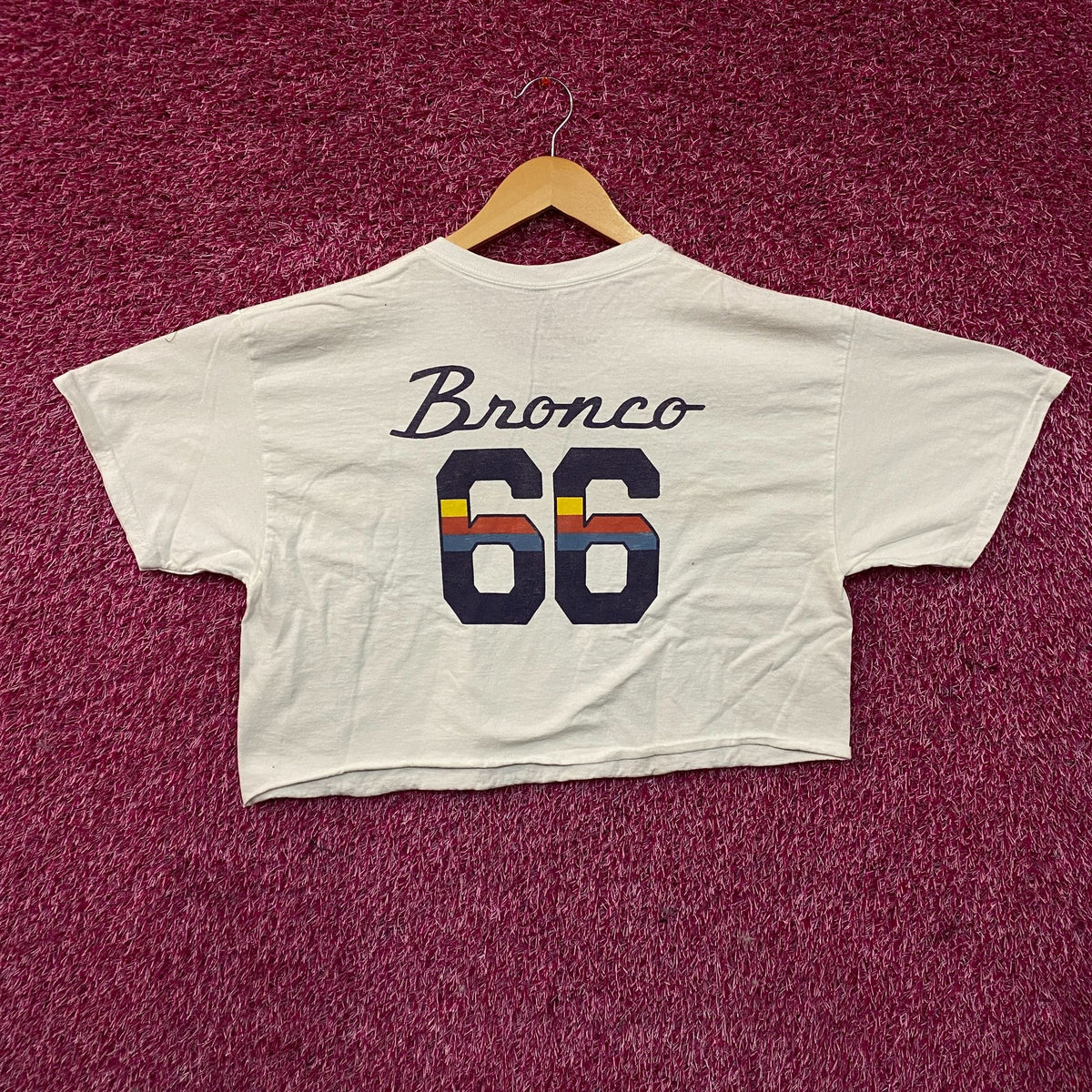 Junk Food Clothing "Bronco 66" Graphic Women's Crop Tee Medium