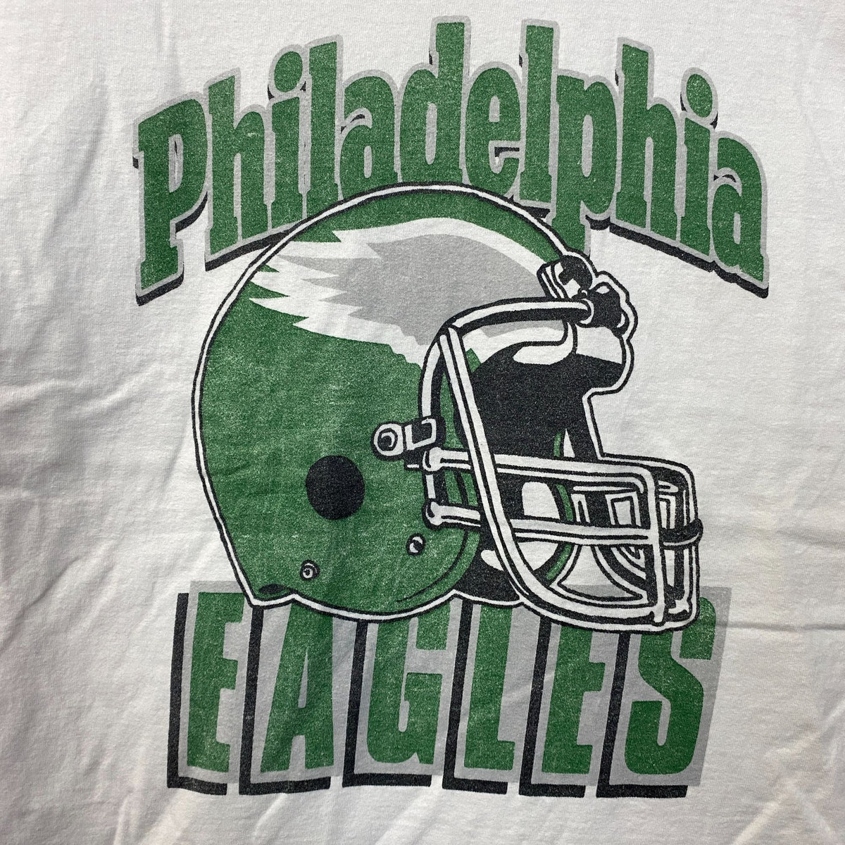 Junk Food Philadelphia Eagles Football Helmet white Tee Medium