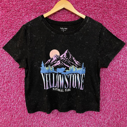 Pretty Rebel Yellowstone National Park Crop Graphic Tee Medium
