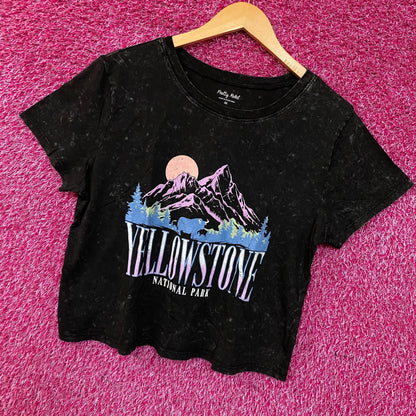 Pretty Rebel Yellowstone National Park Crop Graphic Tee Medium