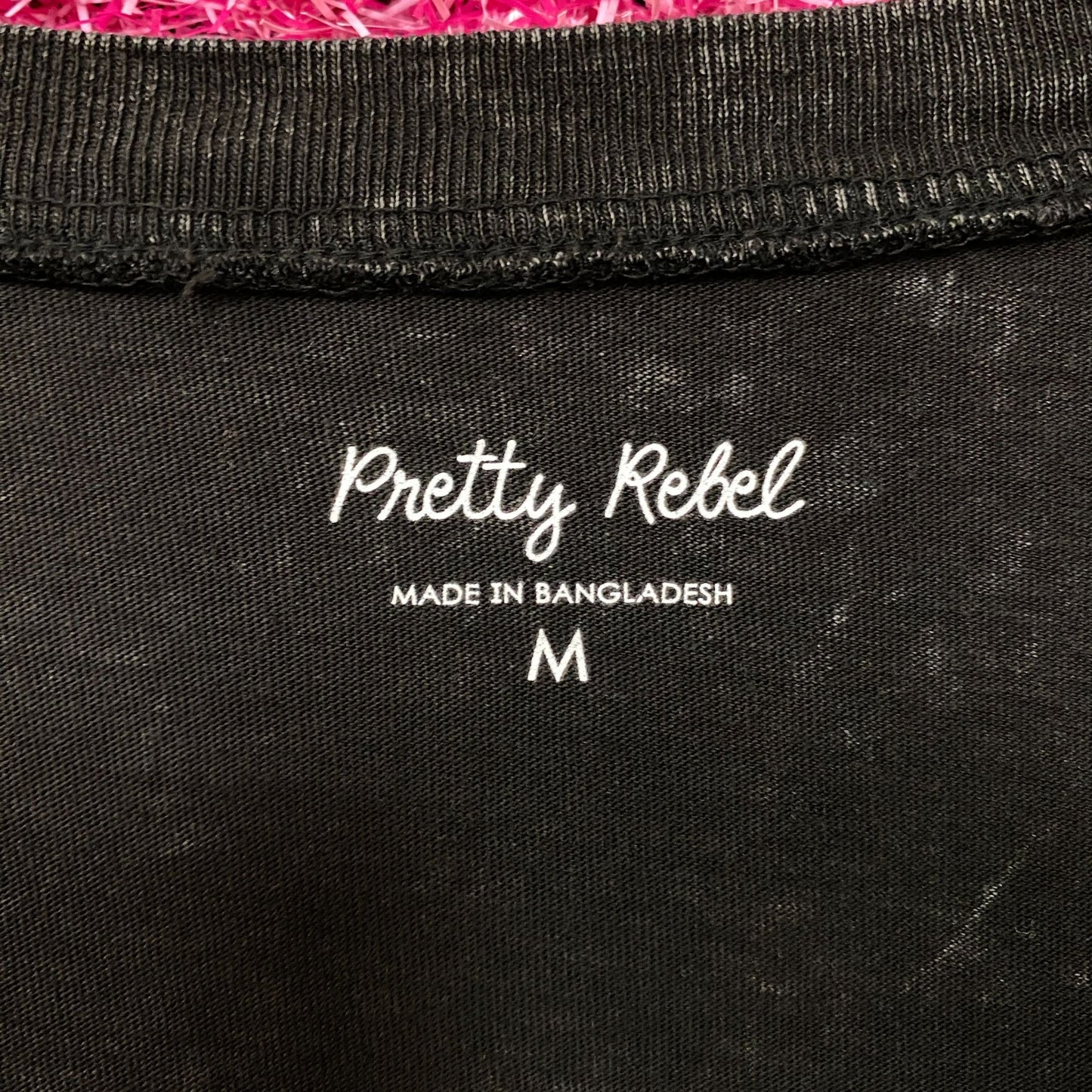 Pretty Rebel Yellowstone National Park Crop Graphic Tee Medium