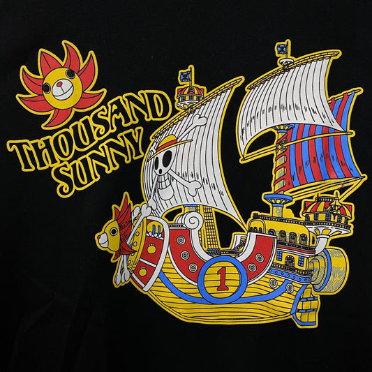 One Piece Thousand Sunny Straw Hat Anime T-Shirt Medium