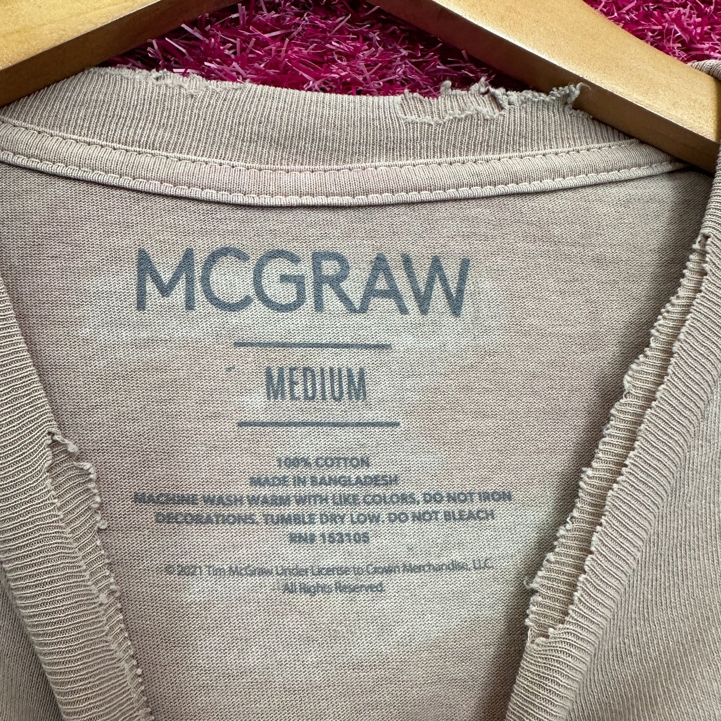 Tim McGraw Country Distressed Tshirt size Medium