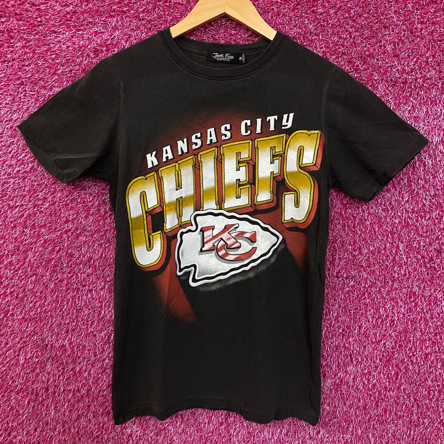 Junk Food Clothing Kansas City Chiefs Women's Graphic T-Shirt XS