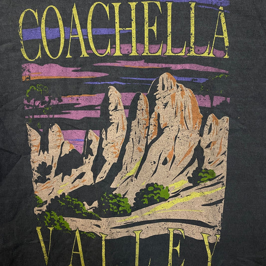 Coachella Valley Vintage-Style Graphic Design T-Shirt XL