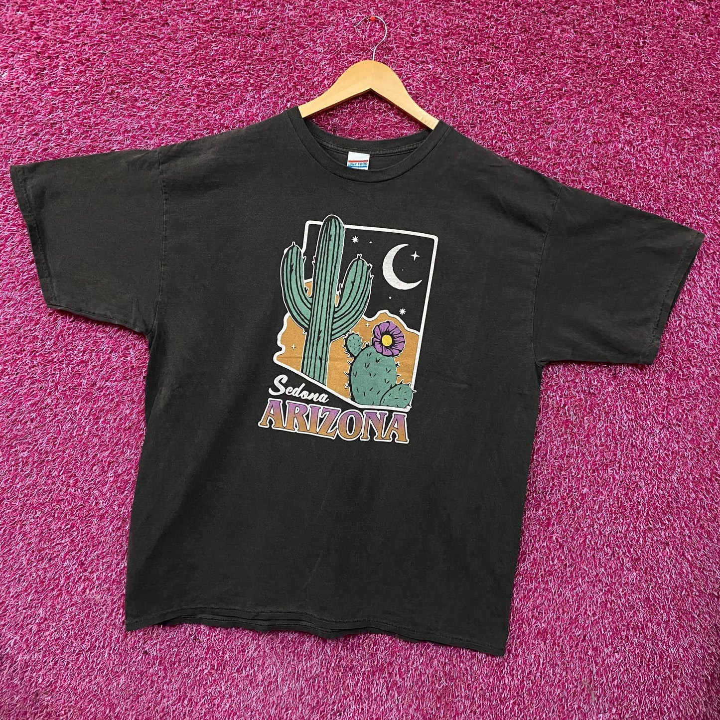 Junk Food Clothing Sedona Arizona Flea Market Tee XL