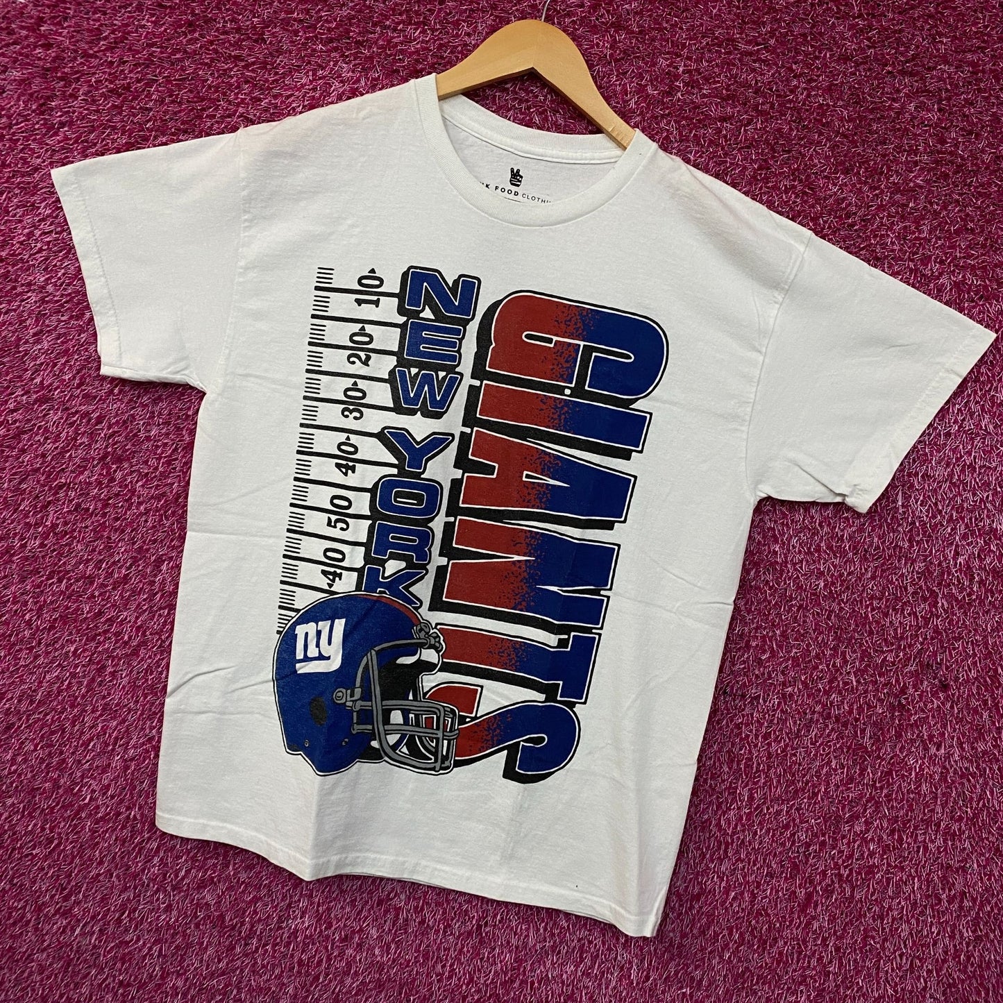 NFL New York Giants Yardage Graphic Design T-Shirt Medium