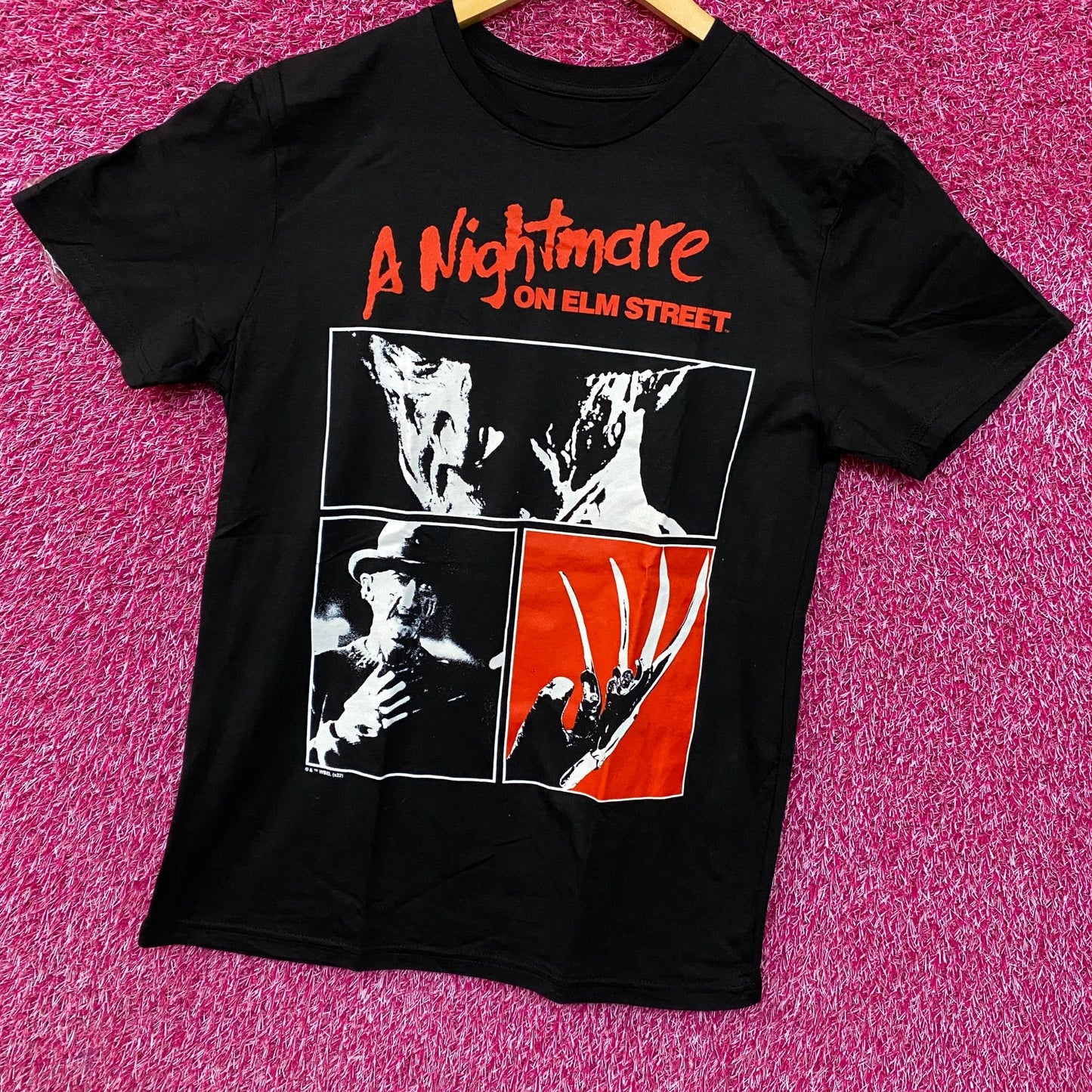 A Nightmare On Elm Street Freddy Krueger Graphic Design T-Shirt Medium