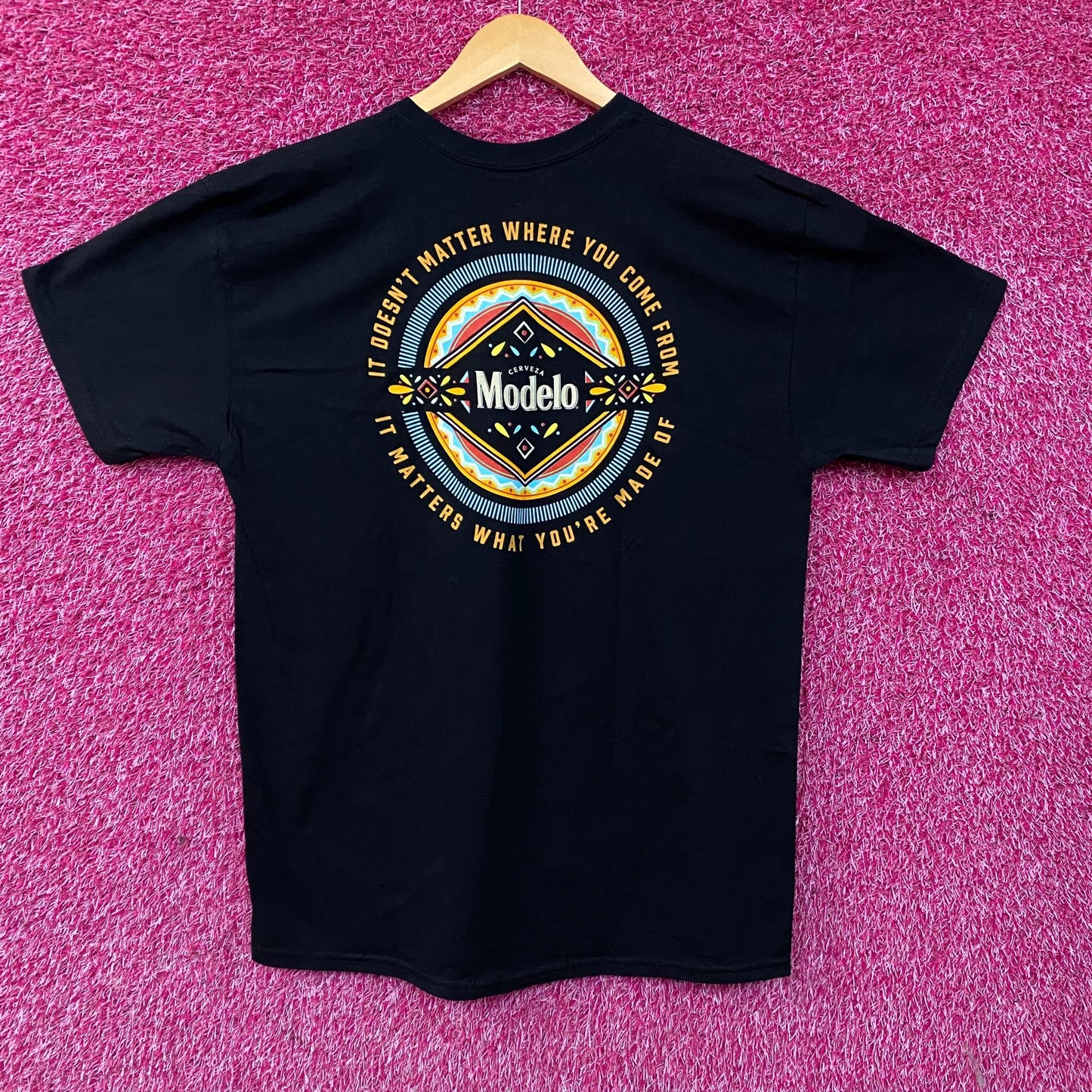 Modelo It Matters What You're Made Of Promo T-Shirt Large
