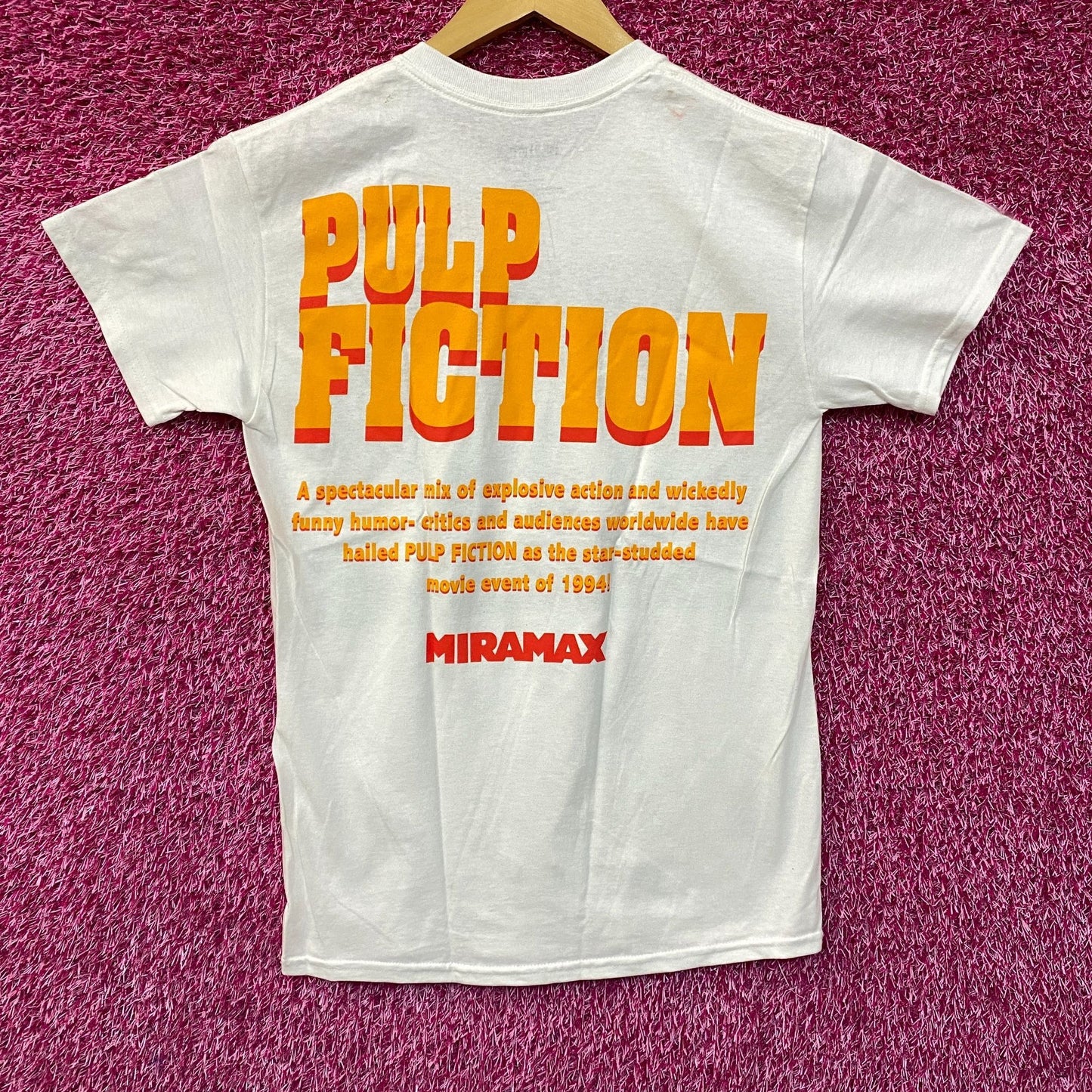 Pulp Fiction Mia Wallace and Vincent Vega T-Shirt Small
